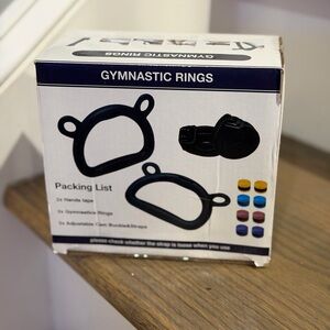 Gymnastic Rings with Adjustable Straps